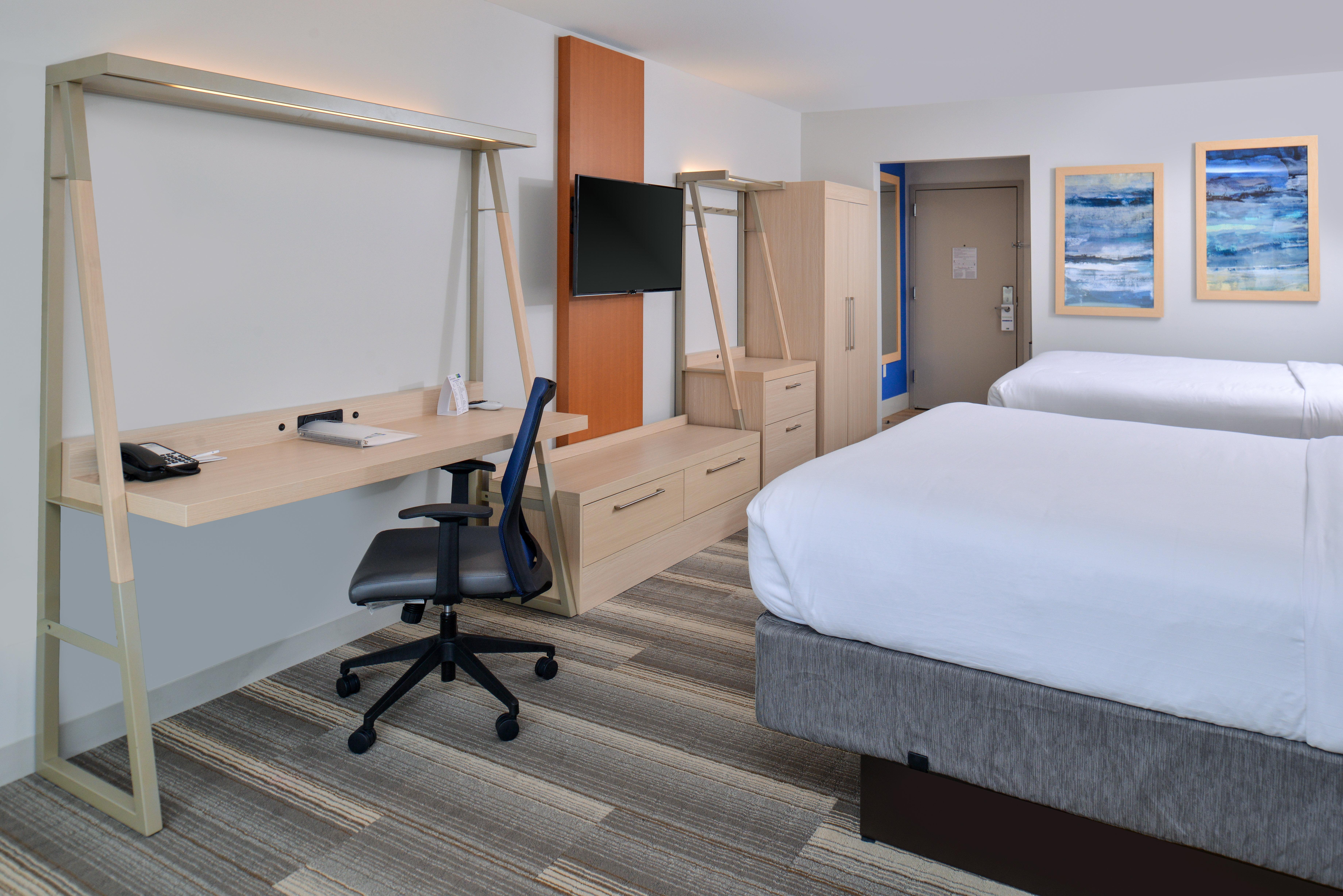 Holiday Inn Express & Suites Farmington Hills - Detroit By Ihg Exterior photo
