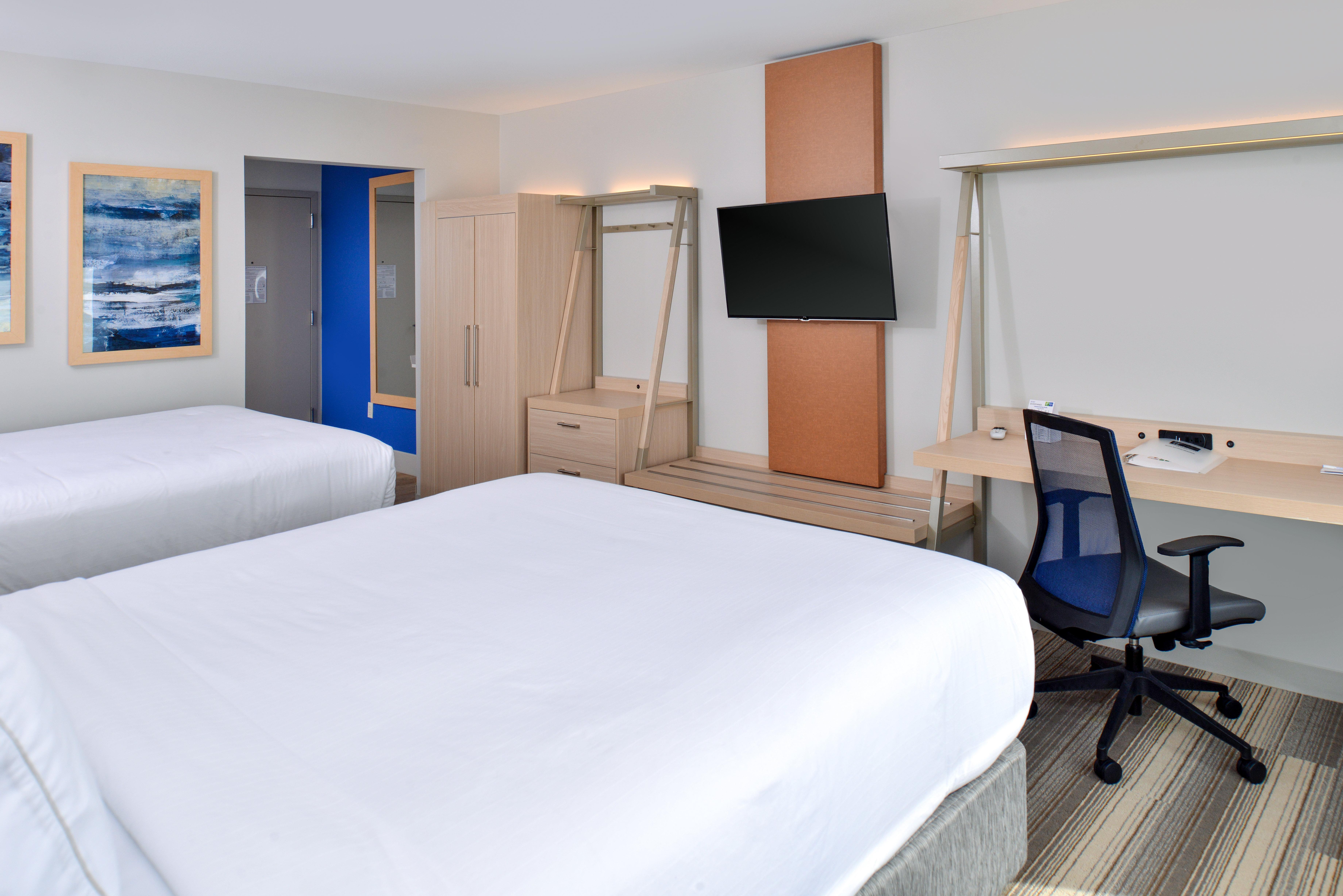 Holiday Inn Express & Suites Farmington Hills - Detroit By Ihg Exterior photo